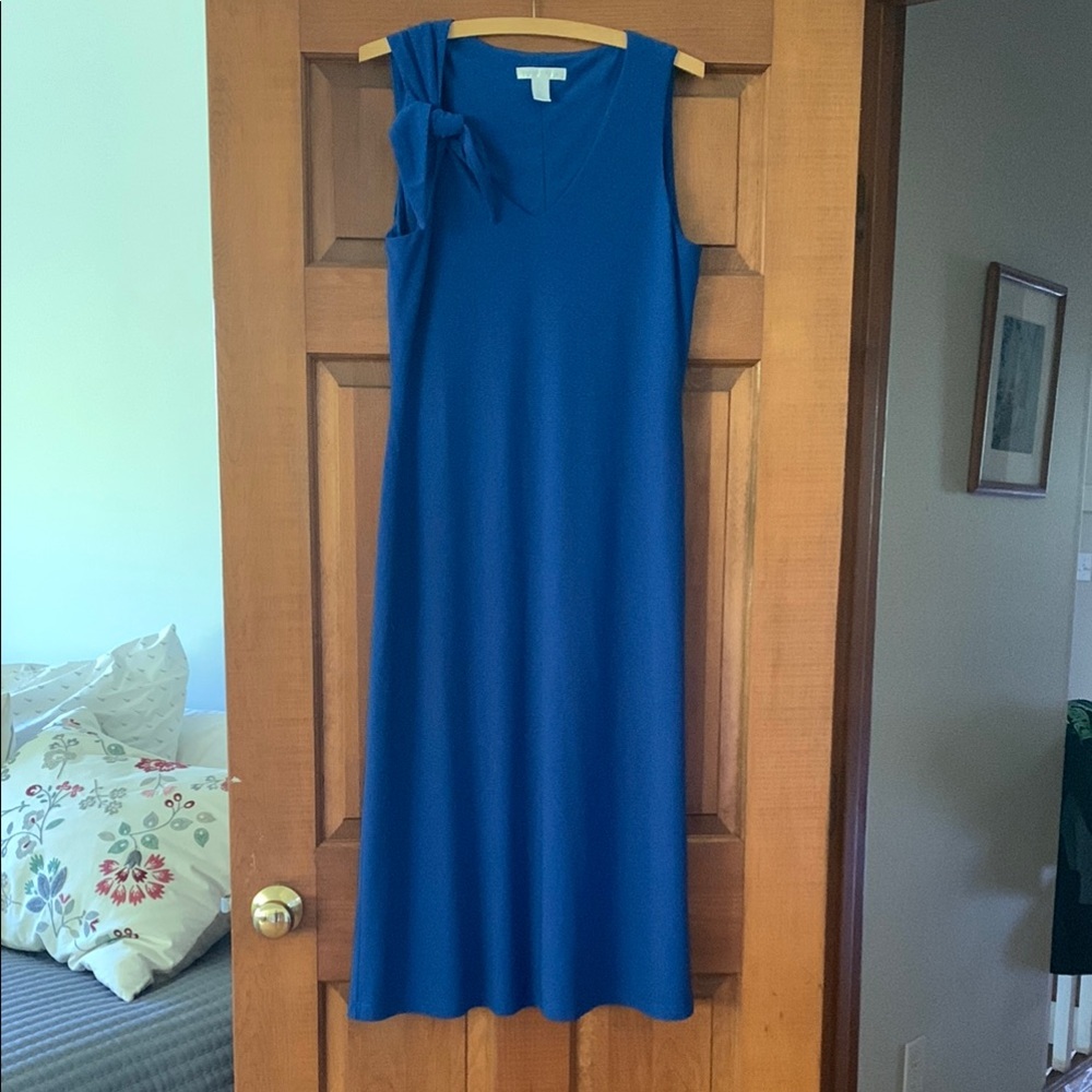 London Times Blue Sheath Midi Dress Scoop Neck Sleeveless
Size 6
